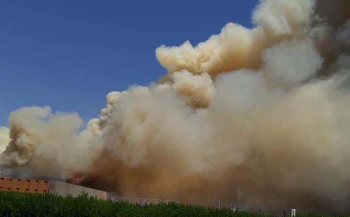 اندلاع حريق هائل بمخازن في اربيل