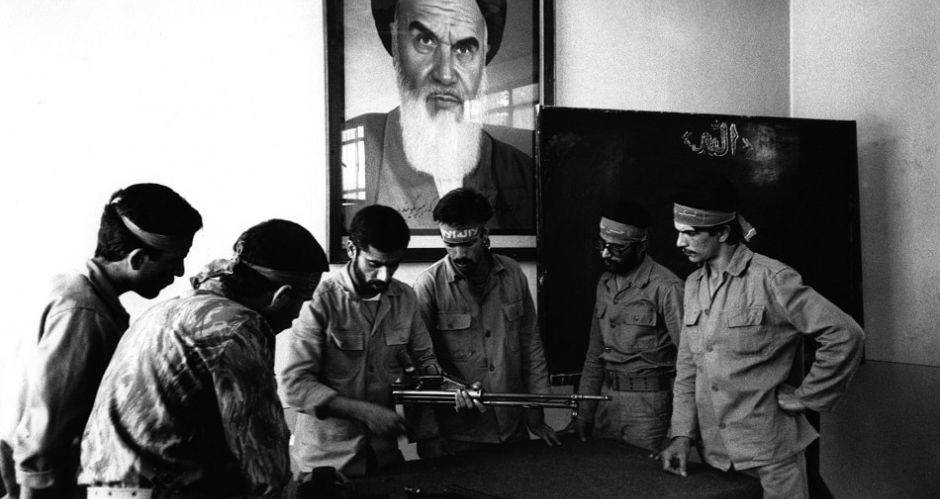 نشر وثيقة ايرانية "نادرة" تكشف سبب وقف الحرب مع العراق