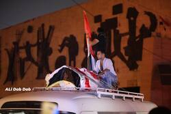 صور.. "التحرير" تشّيع "السراي" بعد ان اخترقت قنبلة دخانية رأسه
