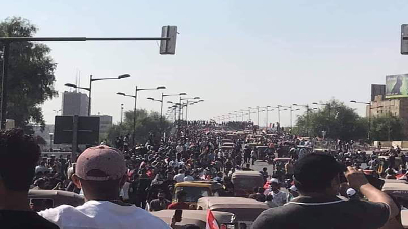 عمليات بغداد تفتح شارعاً رئيساً وتوجه نداء للمتظاهرين