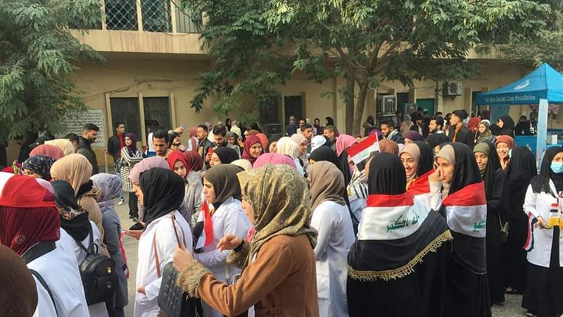 Pictures... A march for Karbala University students to support the protests