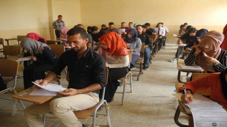 وزارة التربية تتخذ قرارا لمواد لم يمتحن بها الطلبة جنوبي العراق