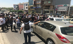 صورة.. تظاهرة طلابية في السليمانية تقطع شارعاً رئيساً