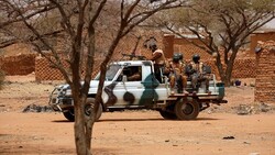 مقتل أكثر من 140 شخصا بينهم عناصر امن ومسلحين في بوركينا فاسو