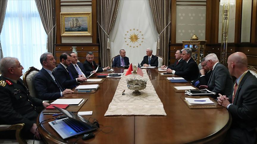 انتهاء لقاء أردوغان- بنس في أنقرة بعد مباحثات لساعة و40 دقيقة
