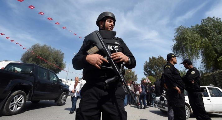 تفجير انتحاري قرب السفارة الأميركية في تونس
