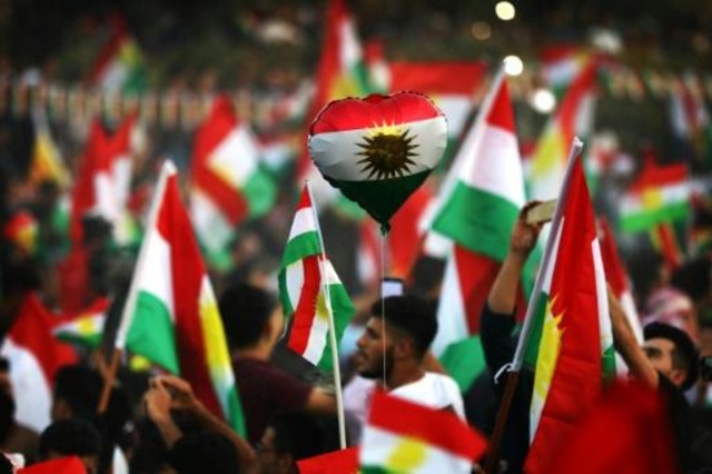 كوردستان تحتفل بعَلَمها القومي