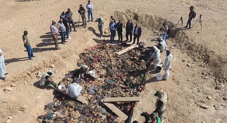 العراق يعلن الوصول لمقابر جماعية تعود للكورد الفيليين