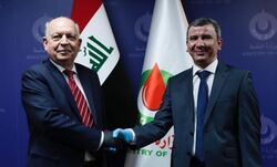 بالفيديو.. وفد وزاري عراقي يتعرض لهجوم من متظاهرين لبنانيين