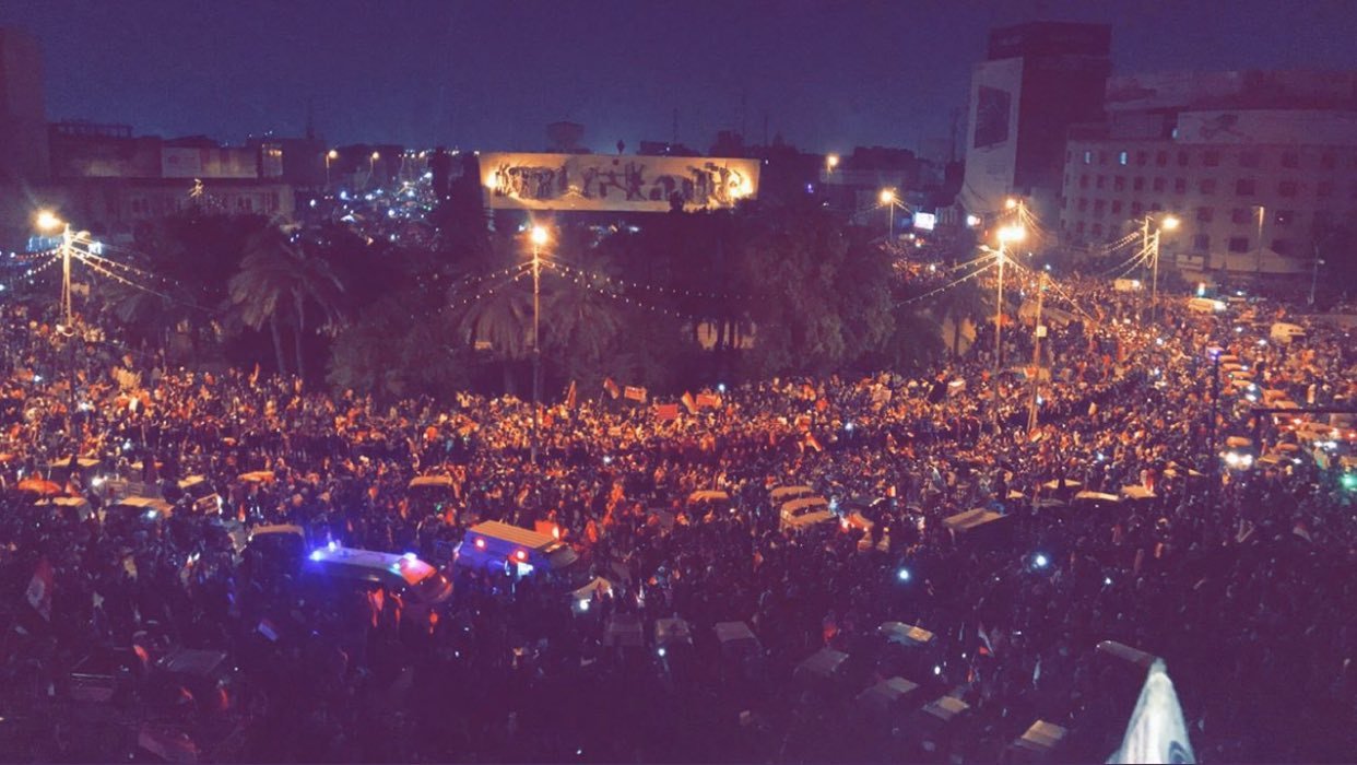 "معتصمو ساحة التحرير" يحددون سبعة شروط للقبول برئيس الوزراء الجديد