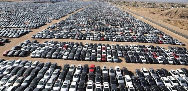 مبيعات السيارات في الصين تهوي 43.3%
