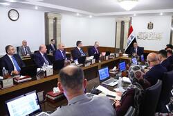 اعفاء عشرات المسؤولين العراقيين من مناصبهم