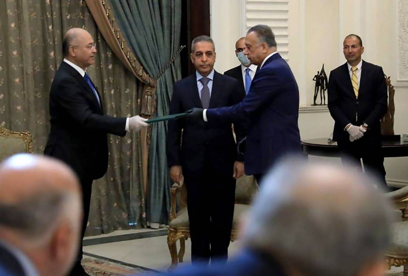 A legal expert: Salih and Al-Kadhimi can dissolve the parliament