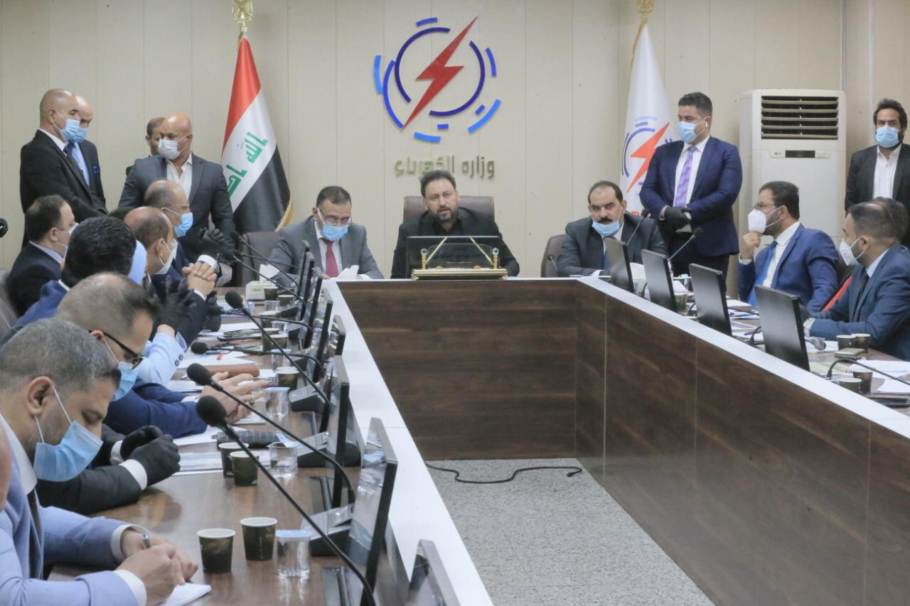 البرلمان العراقي يستدعي وزراء كهرباء سابقين للتحقيق بملفات الفساد 
