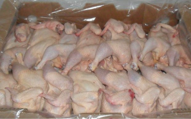 الصين تكتشف فيروس كورونا على دجاج برازيلي مجمد 