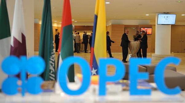 Oil prices drop as OPEC+ members meet today