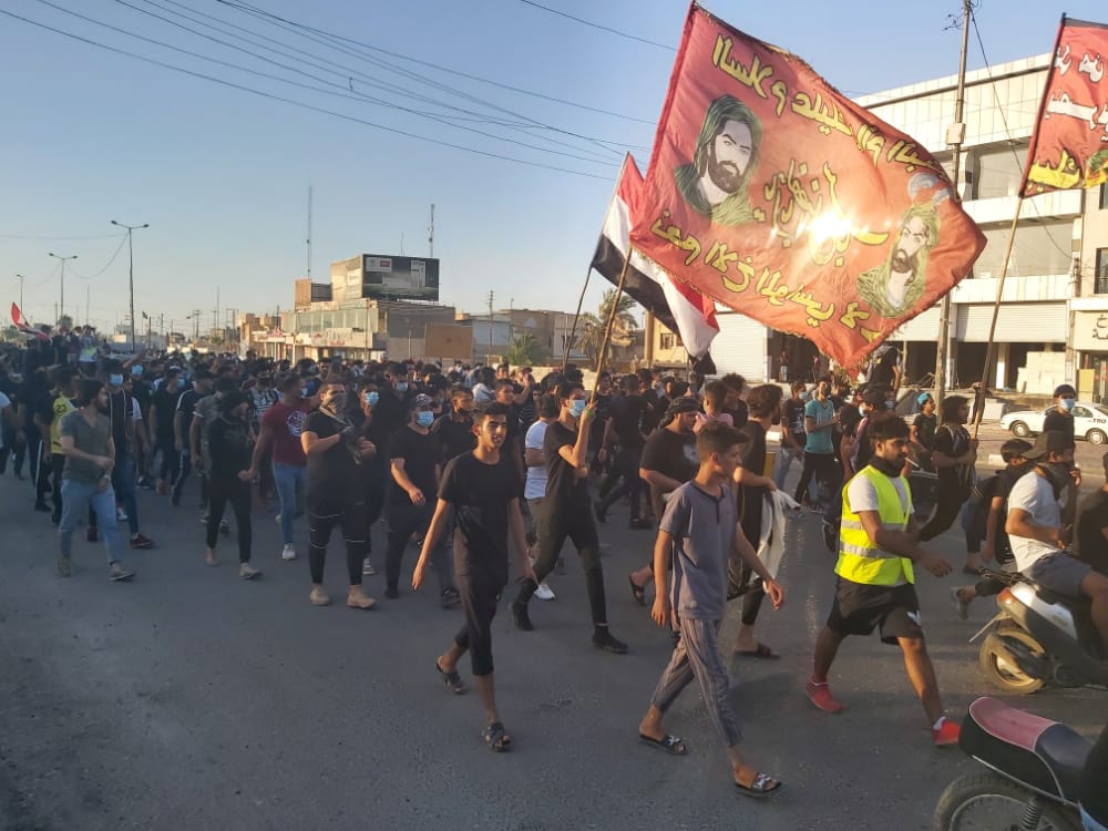 Protestors in Basra demand revealing the identity of activists' killers