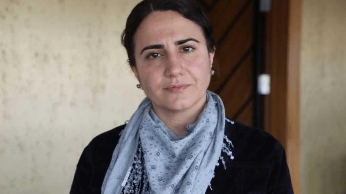 Jailed Turkish lawyer on hunger strike dies 