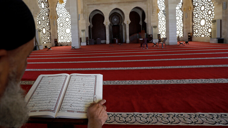 "القرآن يدنس في اوروبا".. الأزهر يطالب بوقف الهجمات على مقدسات المسلمين