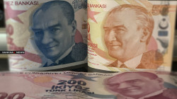 "قد تفتح طريقا صوب 14 ليرة/ دولار".. قراءة لمستقبل العملة التركية وأسباب الانهيار المتسارع