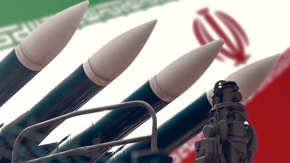 إيران تضع الإمارات في دائرة الرد على "اعتداء" إسرائيل