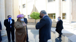 الكاظمي يجتمع مع الزعيم الكوردي مسعود بارزاني