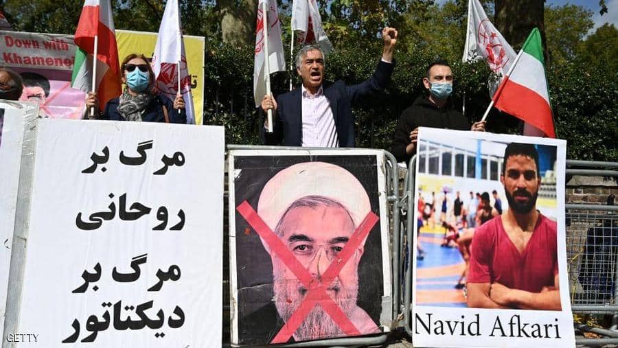 إيران تستدعي السفير الألماني بسبب "مصارع"