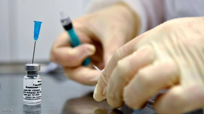 الإمارات تقترب من نهاية تجارب للقاح كورونا وتحدد موعد اطلاقه