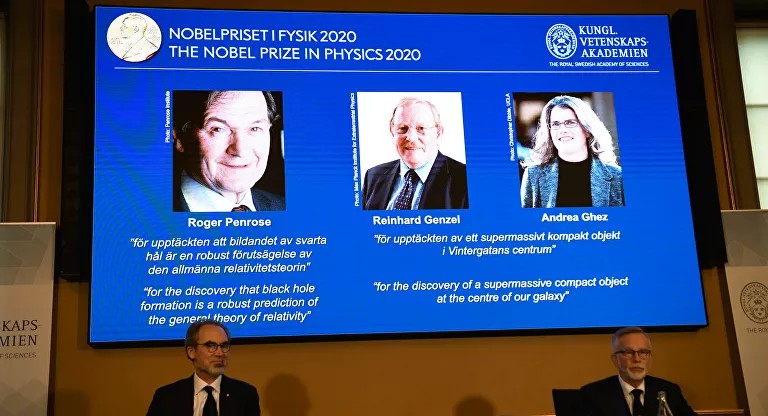 جائزة نوبل للفيزياء لثلاثة علماء اكتشفوا "أعظم سر كوني"