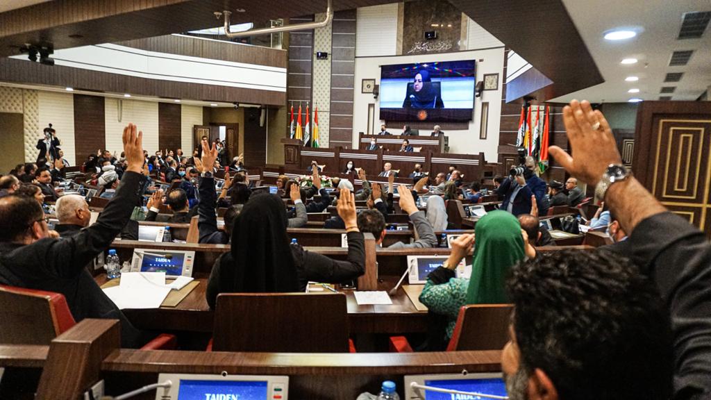 بعد إستضافة بارزاني .. برلمان اقليم كوردستان يؤجل عقد جلساته إلى إشعار آخر