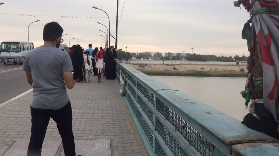  امرأة تقذف بطفليها من جسر في نهر دجلة ببغداد وانتشال جثتيهما
