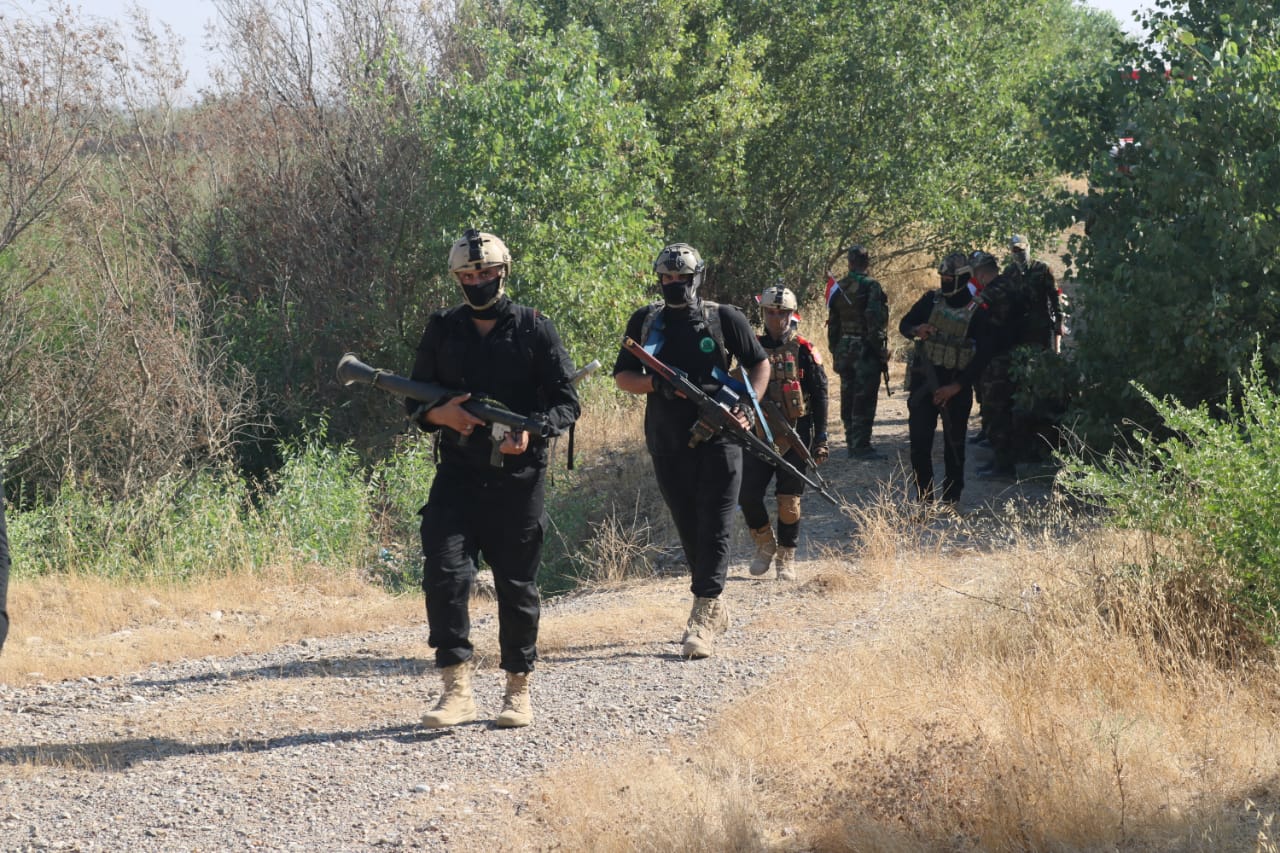 سكان وقوات عسكرية يلاحقون اوكار "داعش" في جلولاء