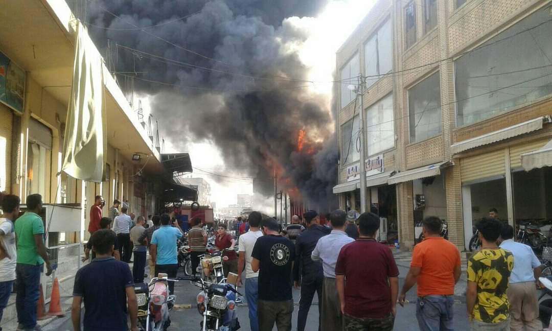 نيران تلتهم سوق الدراجات في اربيل والحريق يمتد لمحال تجارية
