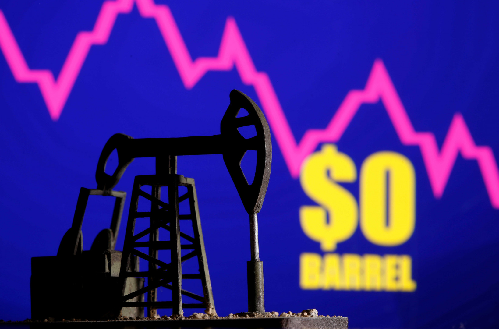 Oil rises despite surprise U.S. stock build weighs