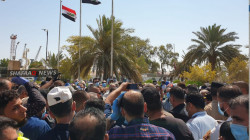 الكهرباء تربط تأخر رواتب موظفي العقود بتوفر السيولة المالية  