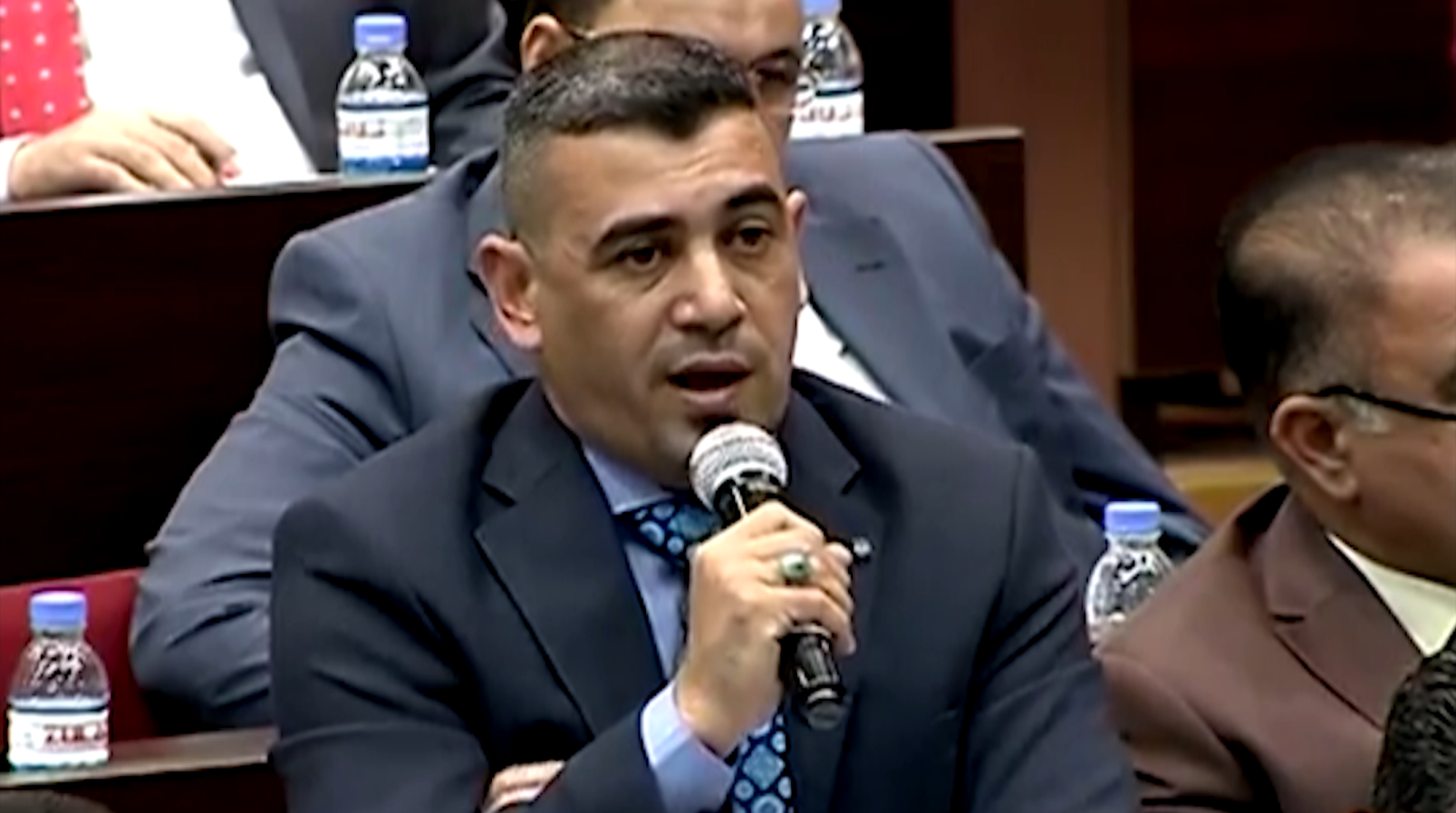برلماني عراقي ينضم الى قافلة المصابين من زملائه بفيروس كورونا