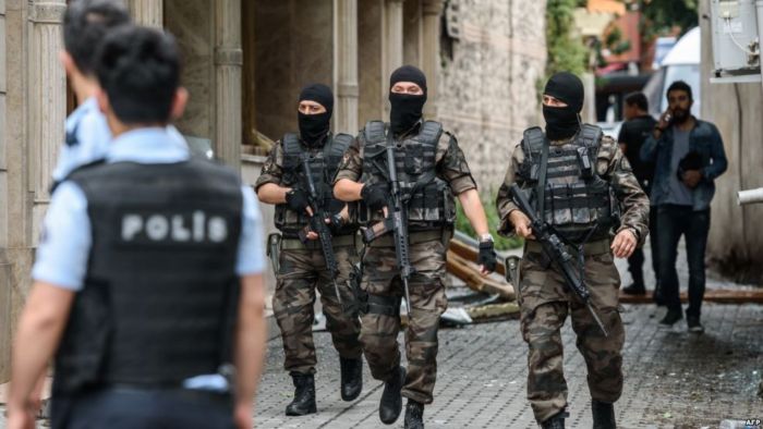 بعد مكوثهم في العراق وسوريا .. تركيا تعتقل 19 داعشيا