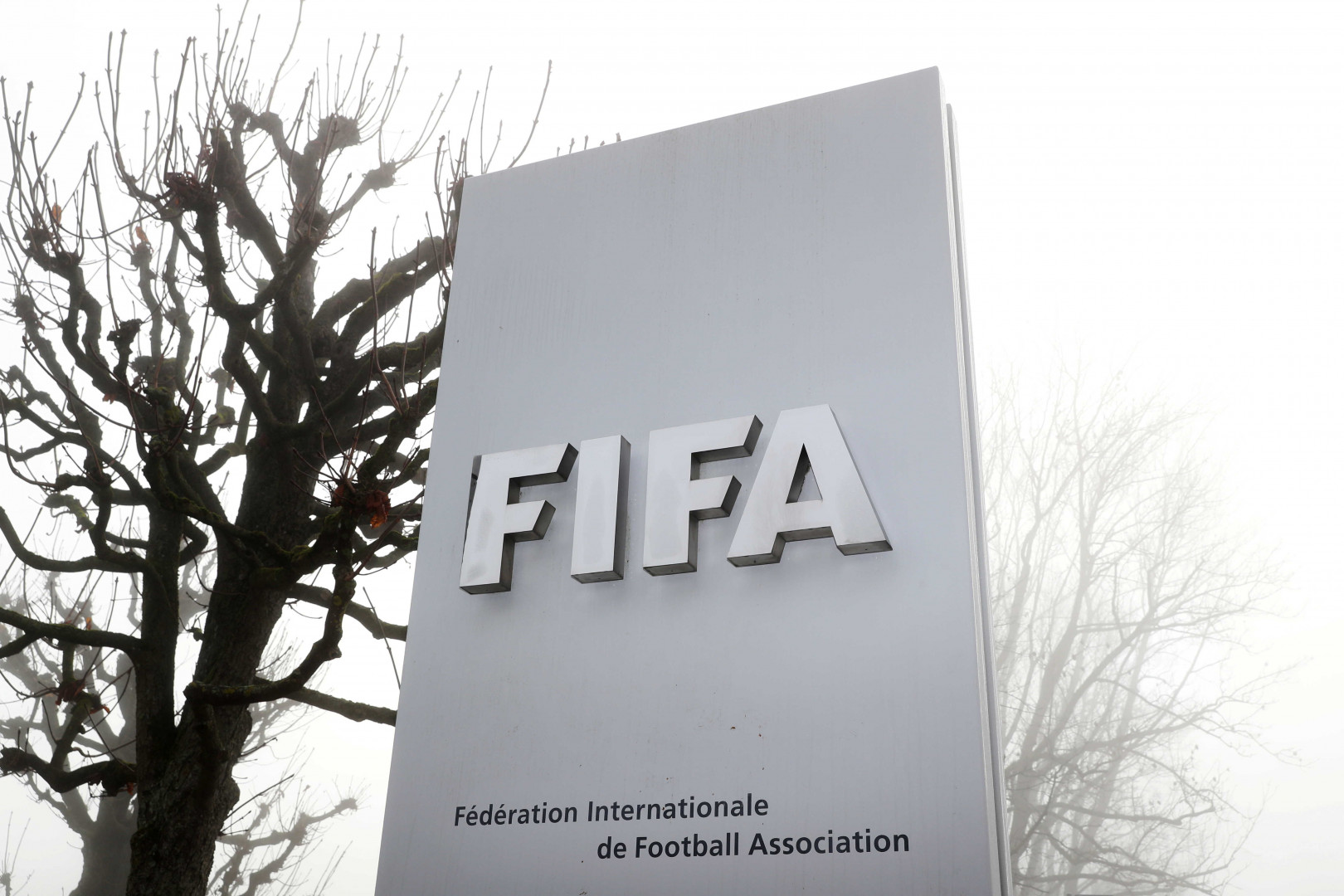 الفيفا يحدد موعد إعلان أفضل لاعب في العالم