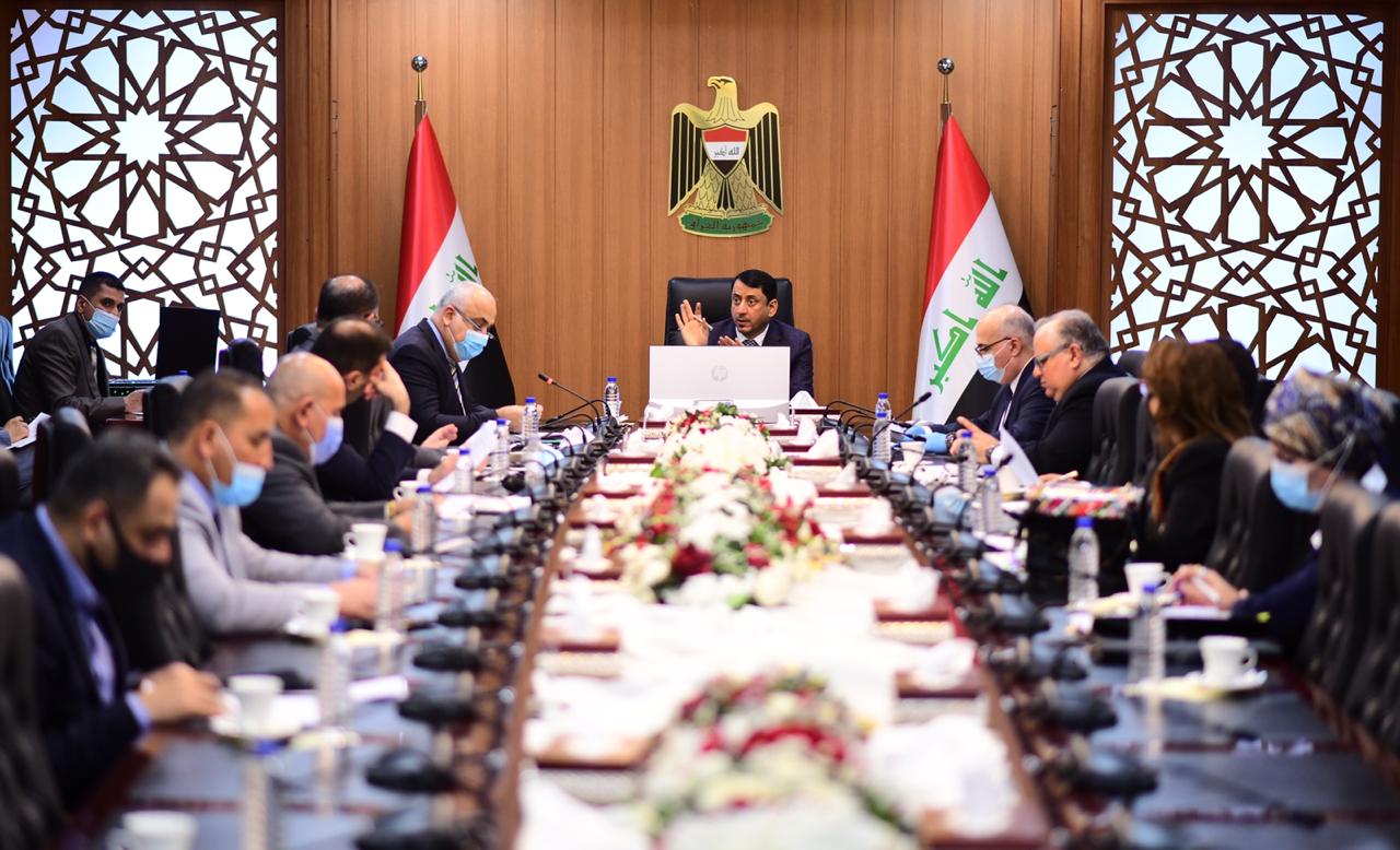 The Cabinet Secretariat discusses allocating 5 trillion Iraqi dinars to fund projects