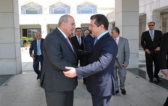 رئيس حكومة كوردستان يعزي علاوي بوفاة شقيقته 