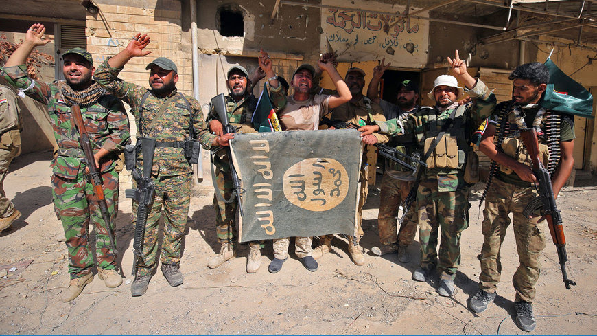 پەیاکردن تەرمەیل کوشیاگەیلیگ لە داعش لە شاریگ عراقی