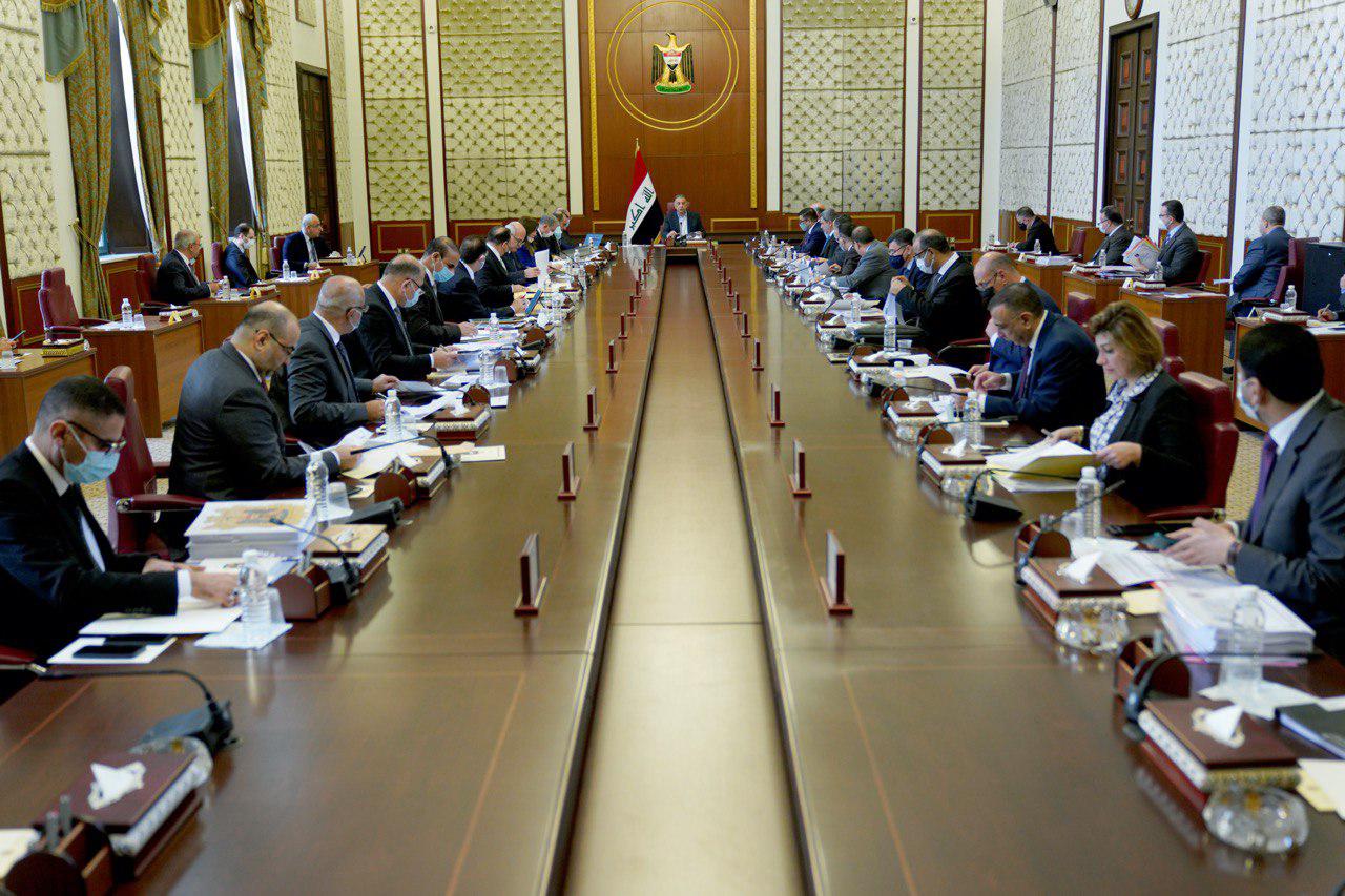 Al-Kadhmi chairs a government meeting and issues five decisions
