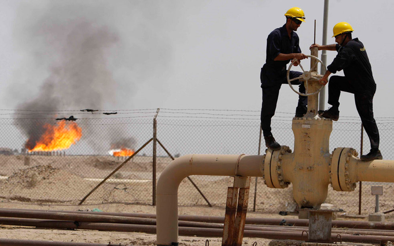 Oil rises on vaccine rollout, concern on Iraq oilfield attack