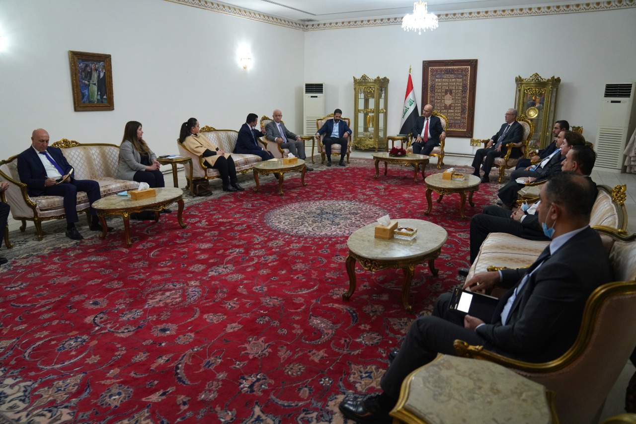 Salih discusses with the Kurdistan delegation solutions to the outstanding issues