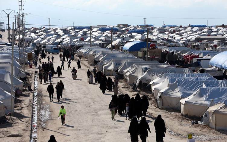 خروج 111 عائلة من مخيم الهول السوري ضمن مبادرة "مسد"