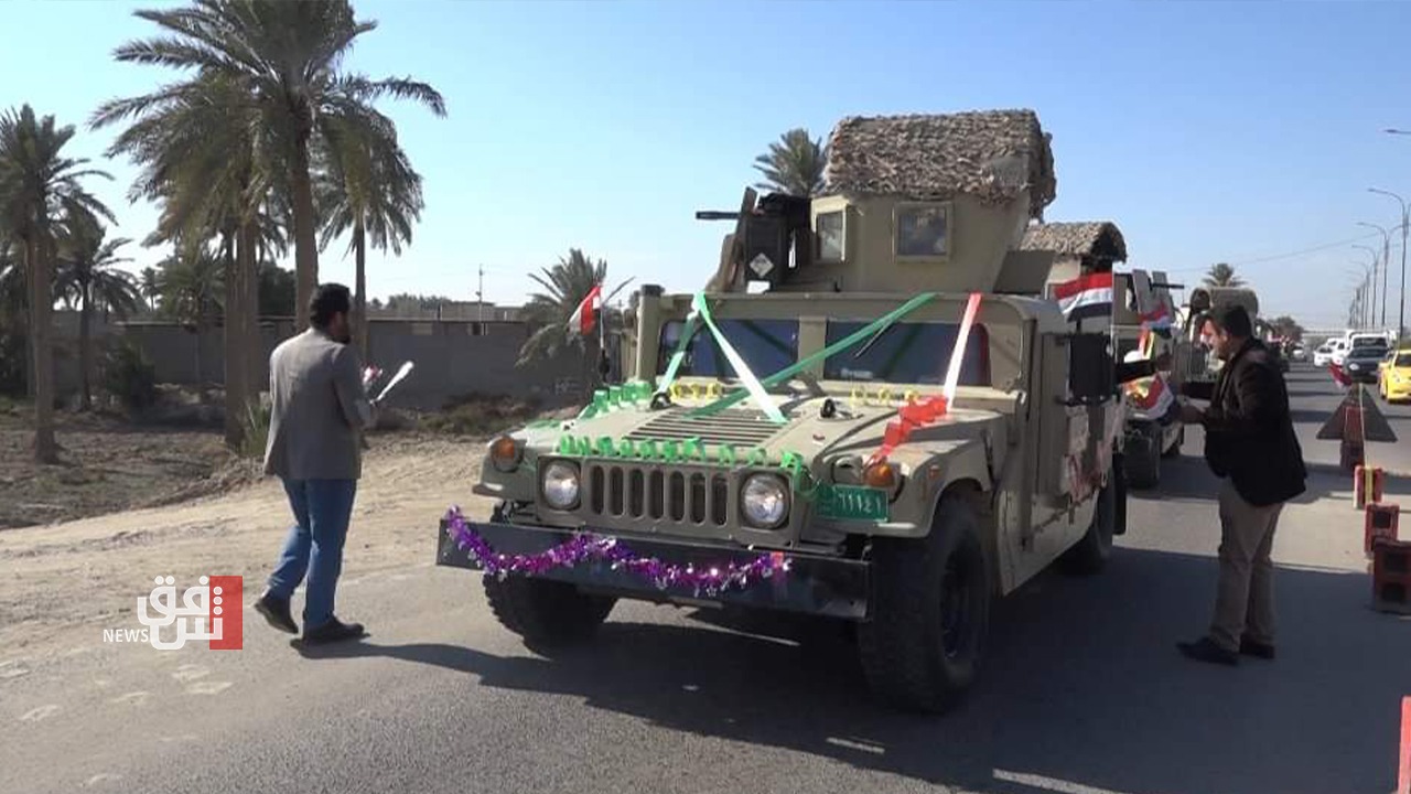 Al-Anbar residents salute the Iraqi army units on the centenary of its establishment 