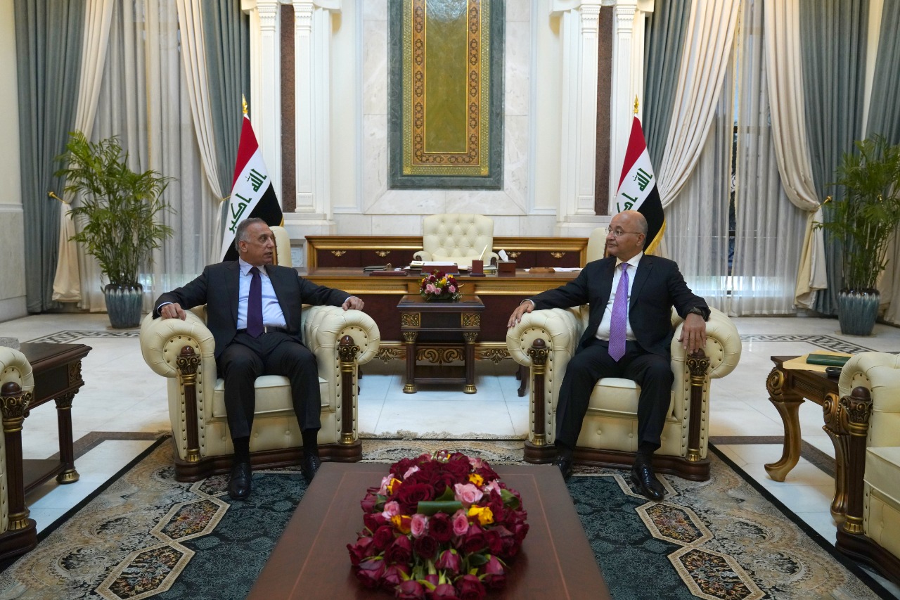 Salih hosts al-Kadhimi ahead of "postponing the election's decision"