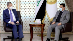 Al-Araji meets the US ambassador to Iraq in his office in Baghdad 