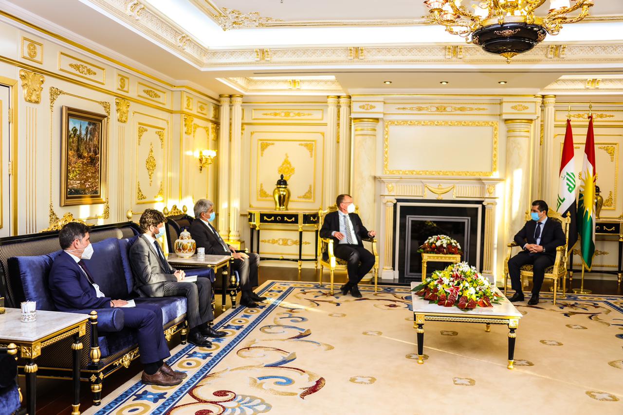 Barzani hosts the French and German ambassadors 