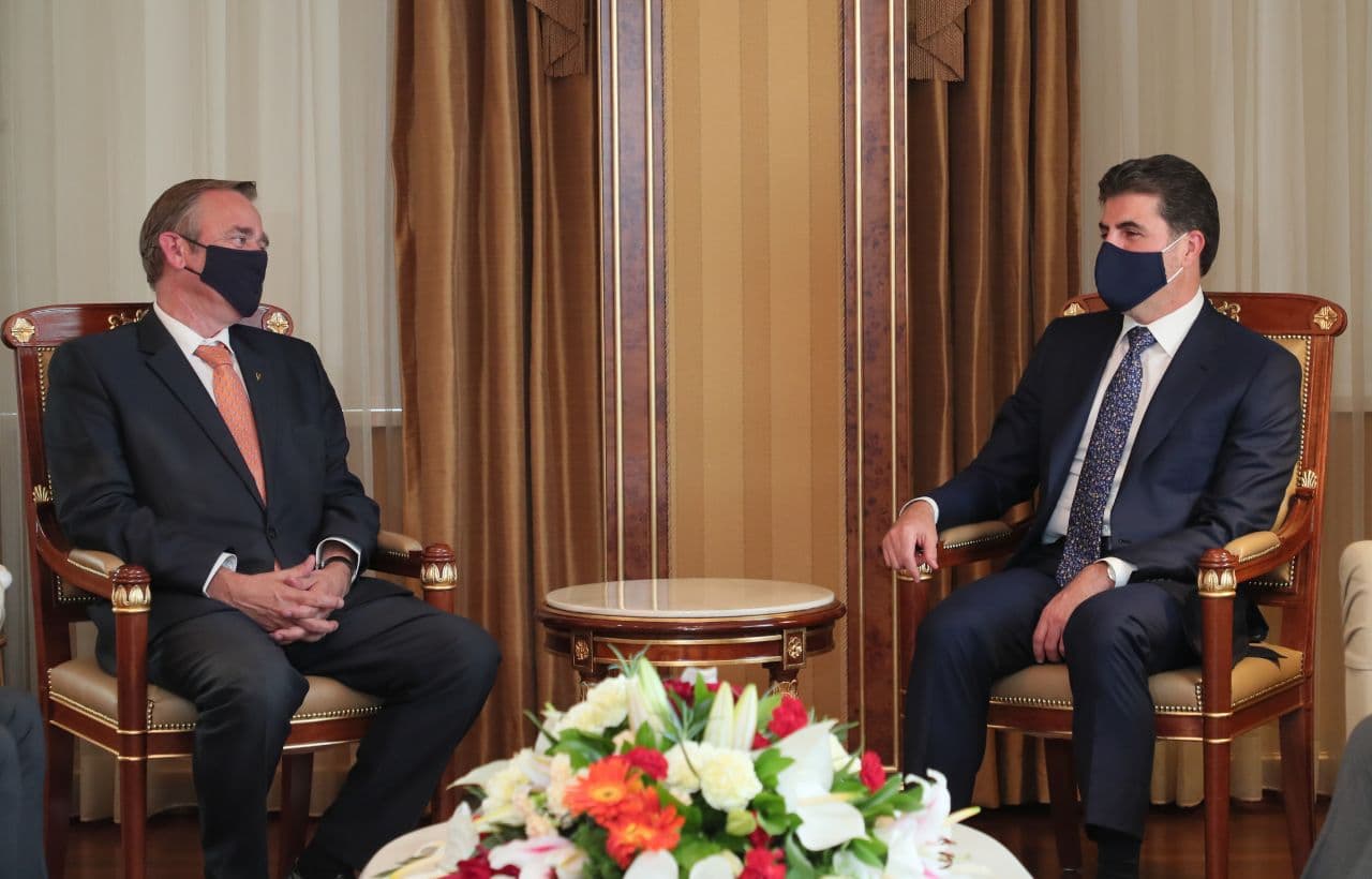 Barzani discusses with the Dutch Ambassador to Baghdad the country's latest developments